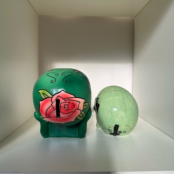 Sugar skulls decor bundle piggy coin bank - Picture 4 of 4